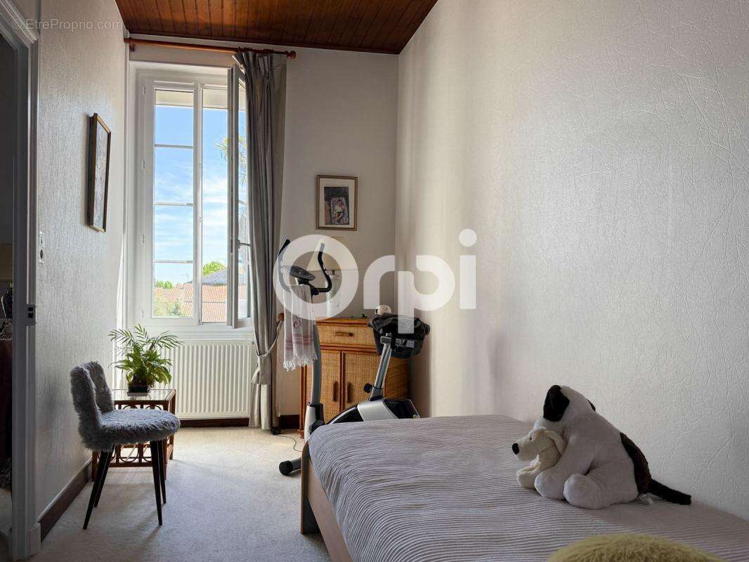 Maison à BREUIL-MAGNE