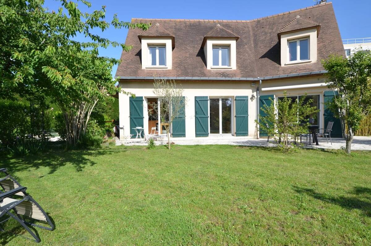 Maison à CROISSY-SUR-SEINE