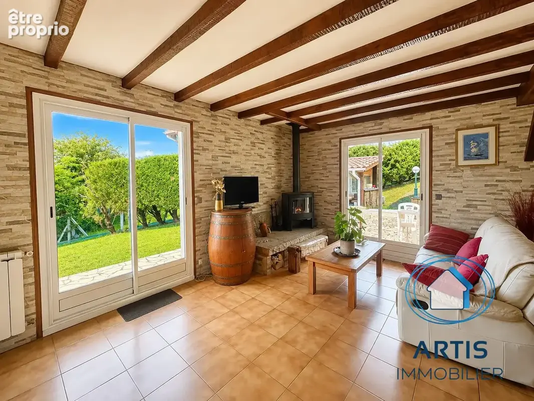 Maison 165 m² à Urrugne  - photo 2