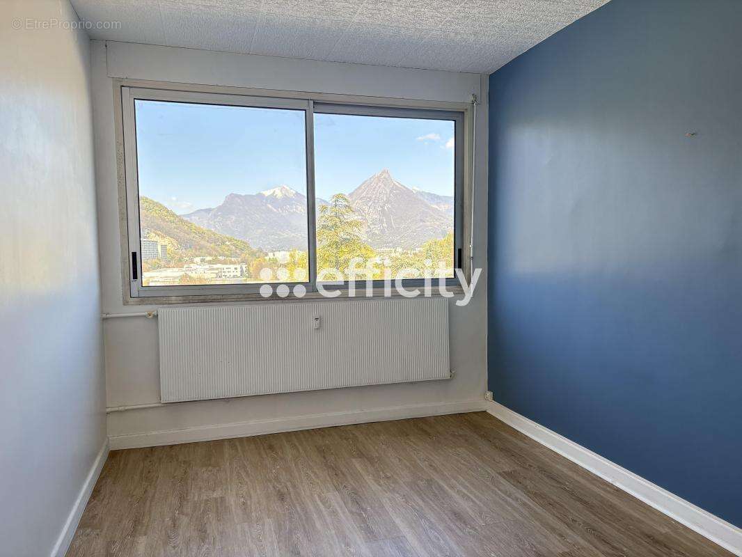 Appartement à SEYSSINET-PARISET