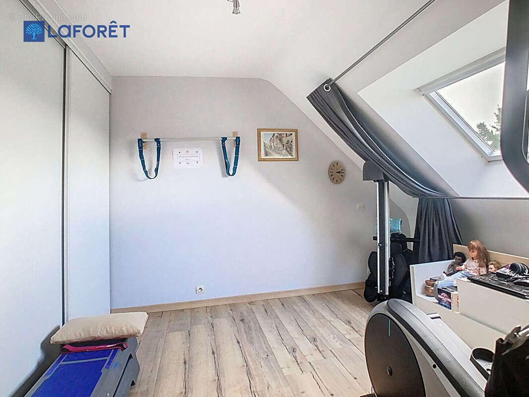 A VENDRE, Neulliac maison 6 pièces 133 m² - photo 15