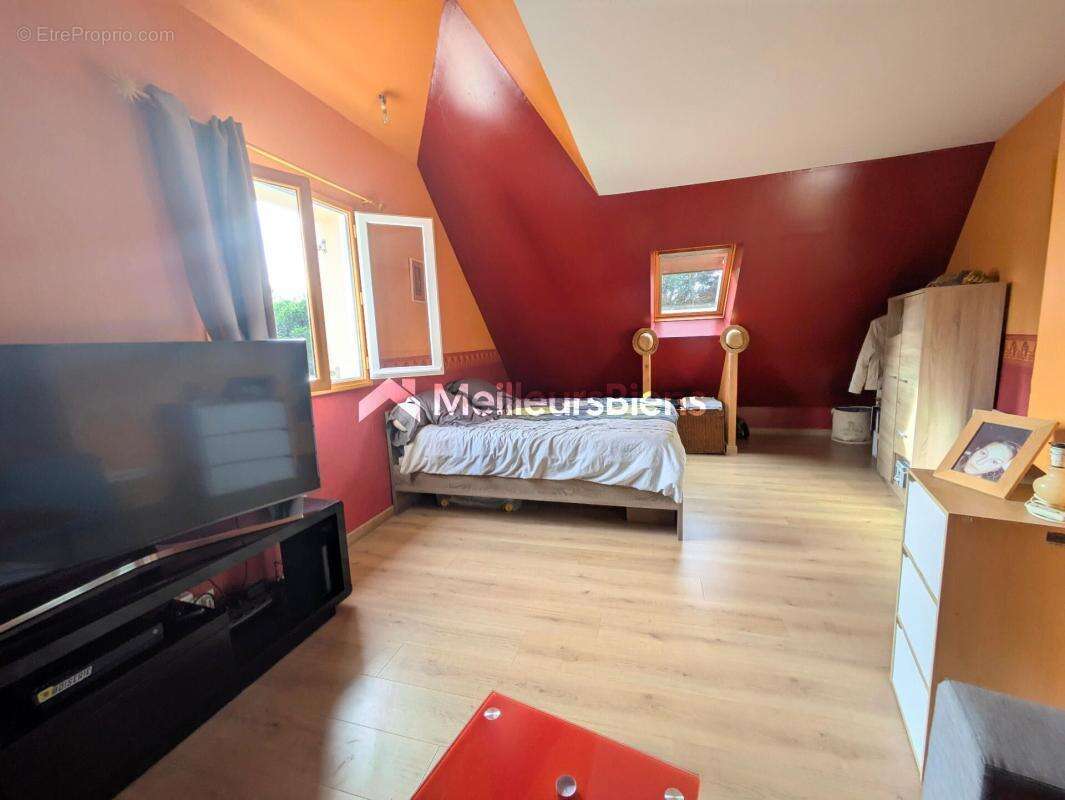 Maison à LE POULIGUEN