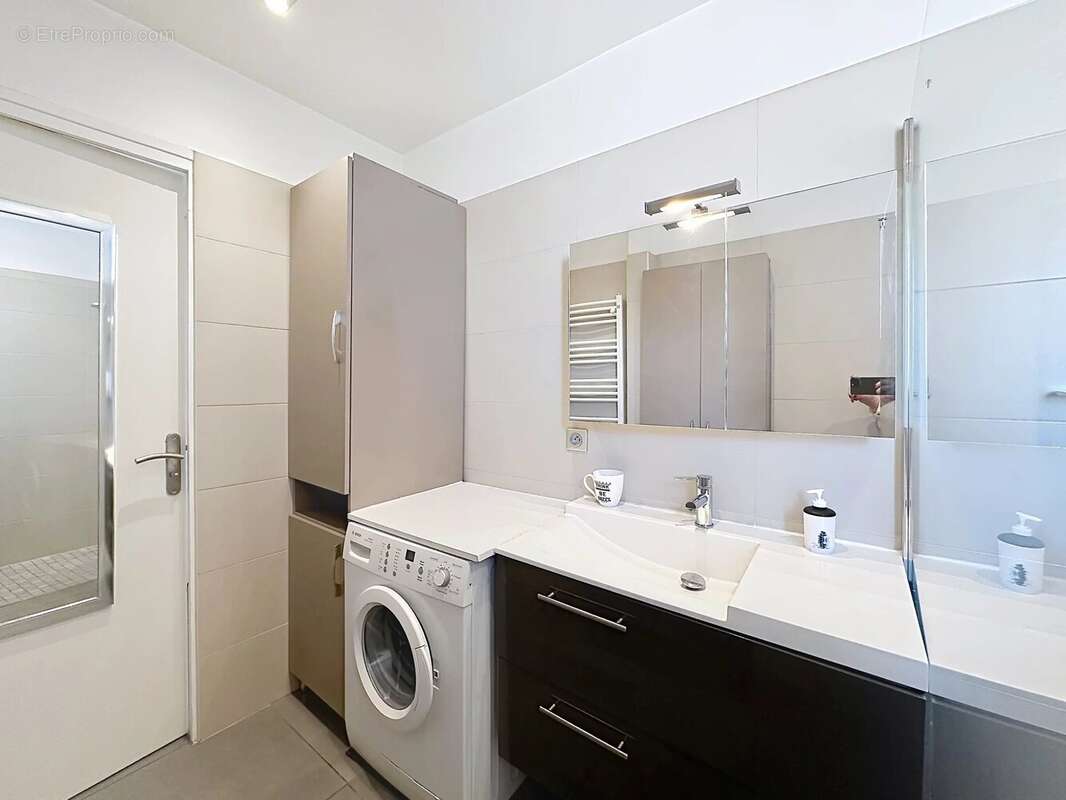 Appartement à LE CANNET