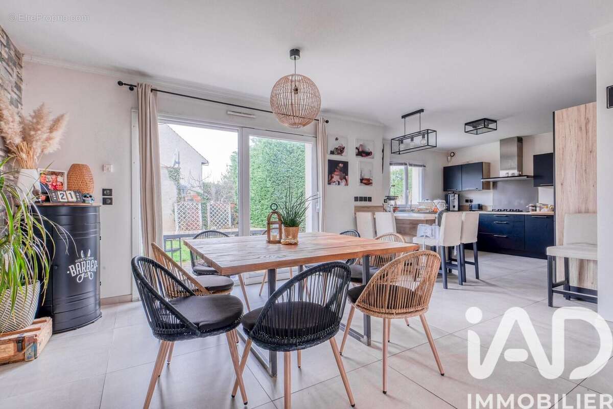 Photo 4 - Maison à TREMBLAY-EN-FRANCE