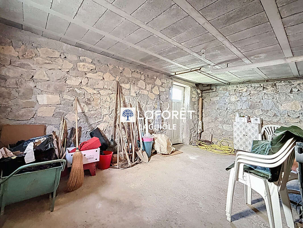 Maison Montsalvy 3 pièce(s) 65 m2 - photo 10