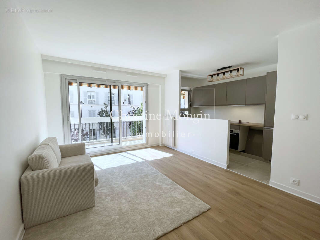 Appartement à NEUILLY-SUR-SEINE