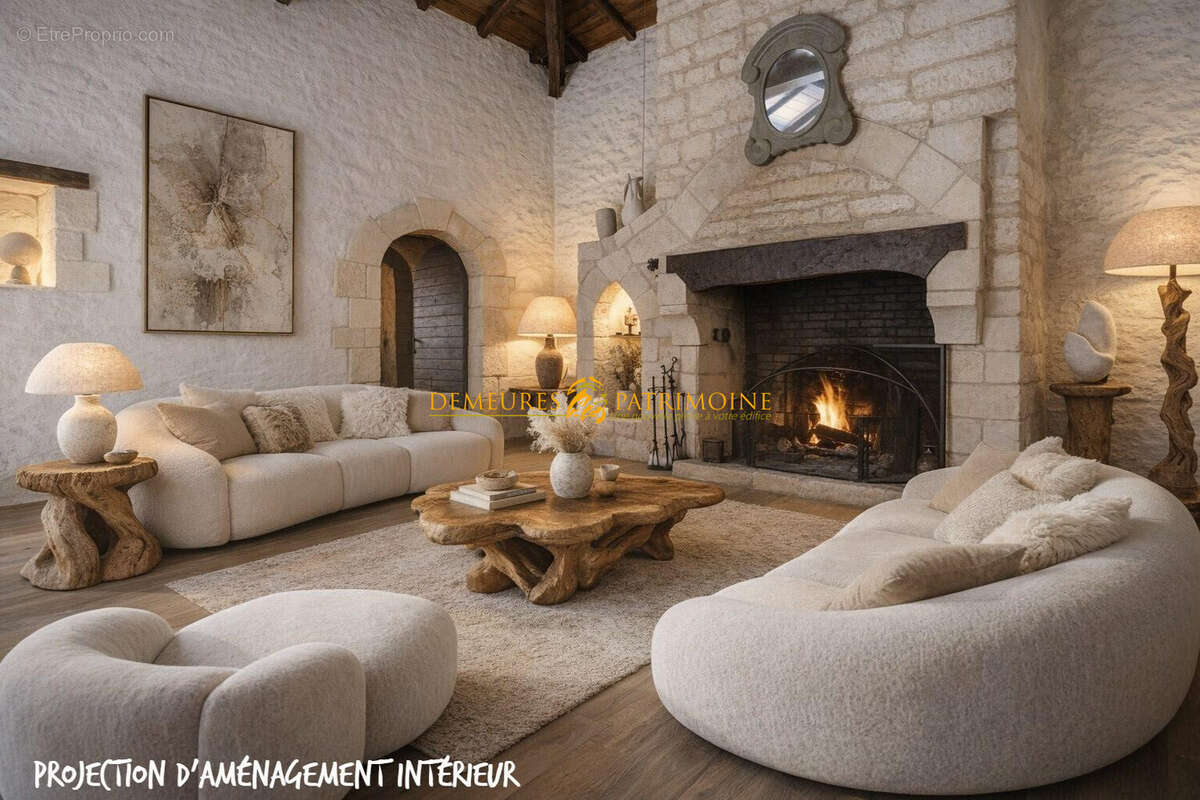 Maison à SALLES-LAVALETTE