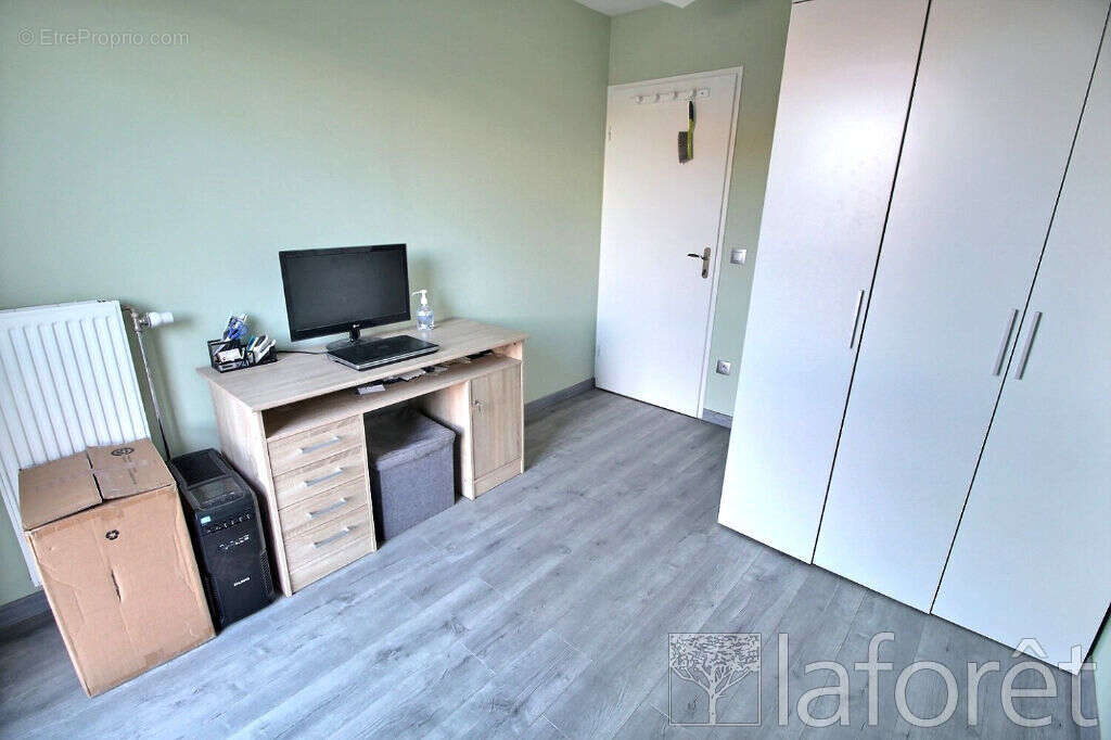 Appartement à GENNEVILLIERS