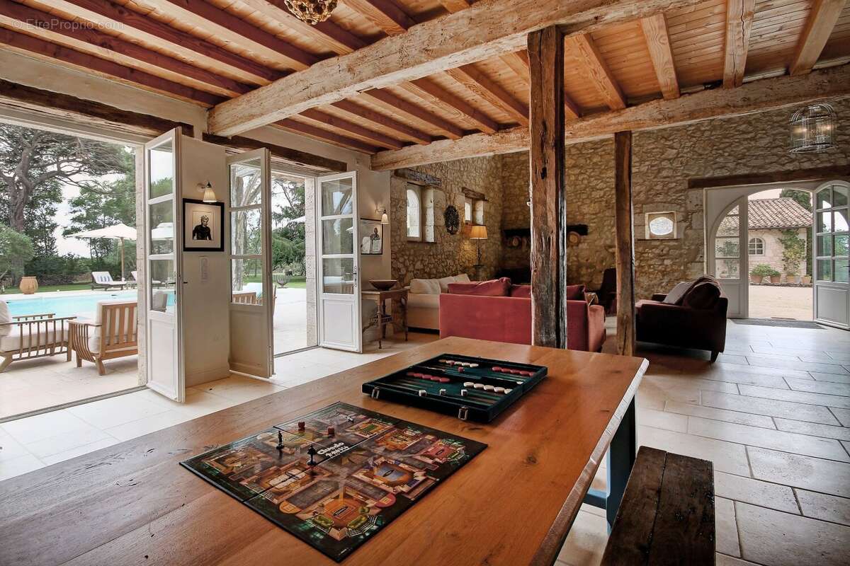 Maison à MAUVEZIN