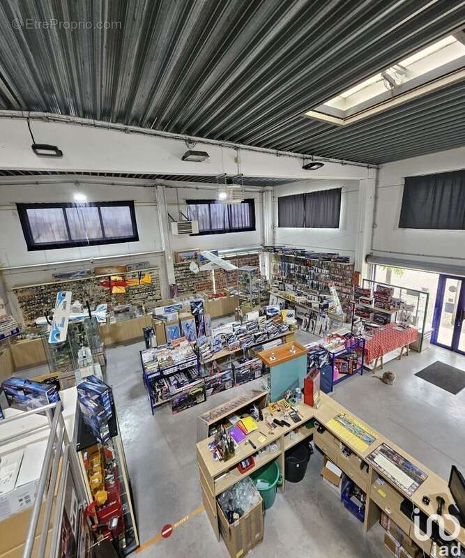 Photo 6 - Commerce à ESLETTES