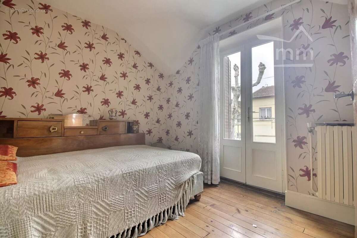 Maison à ROUSSILLON