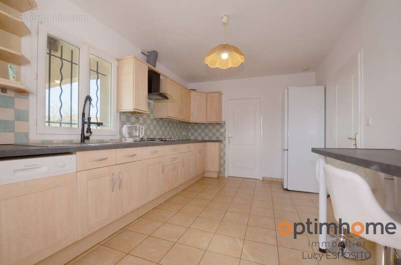 Maison à CHAMPAGNE-MOUTON