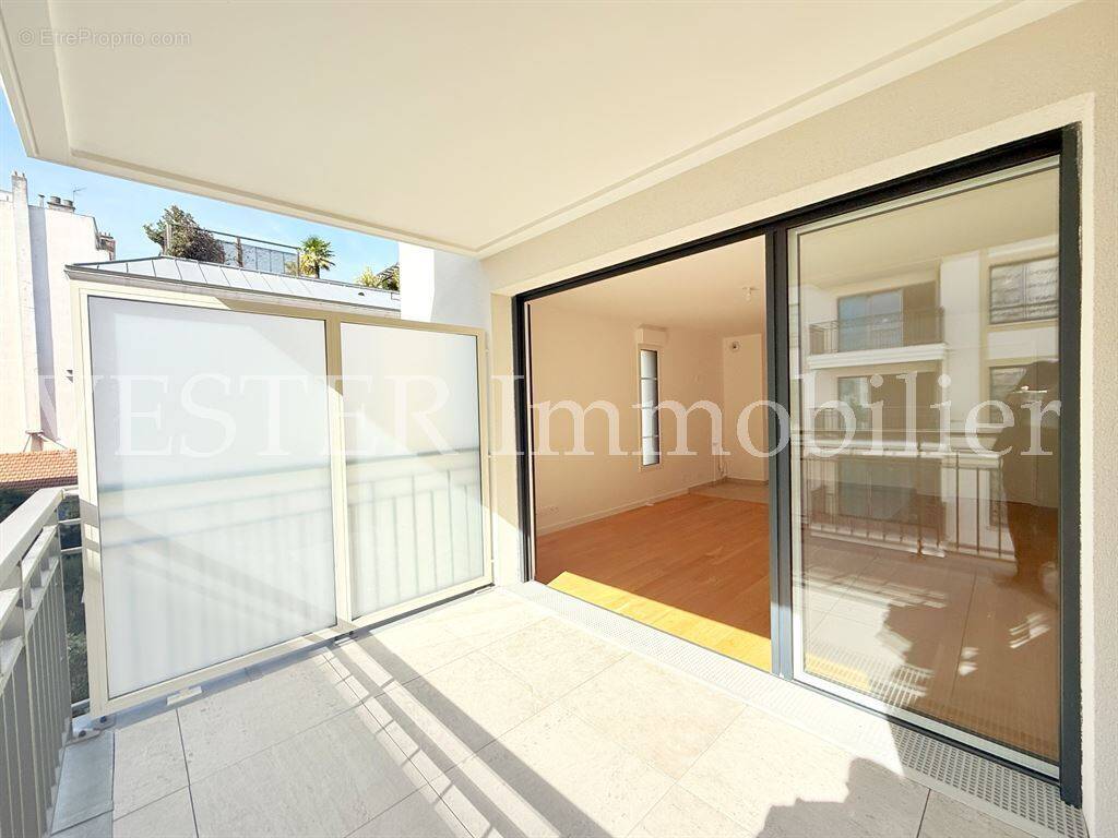 Appartement à SURESNES