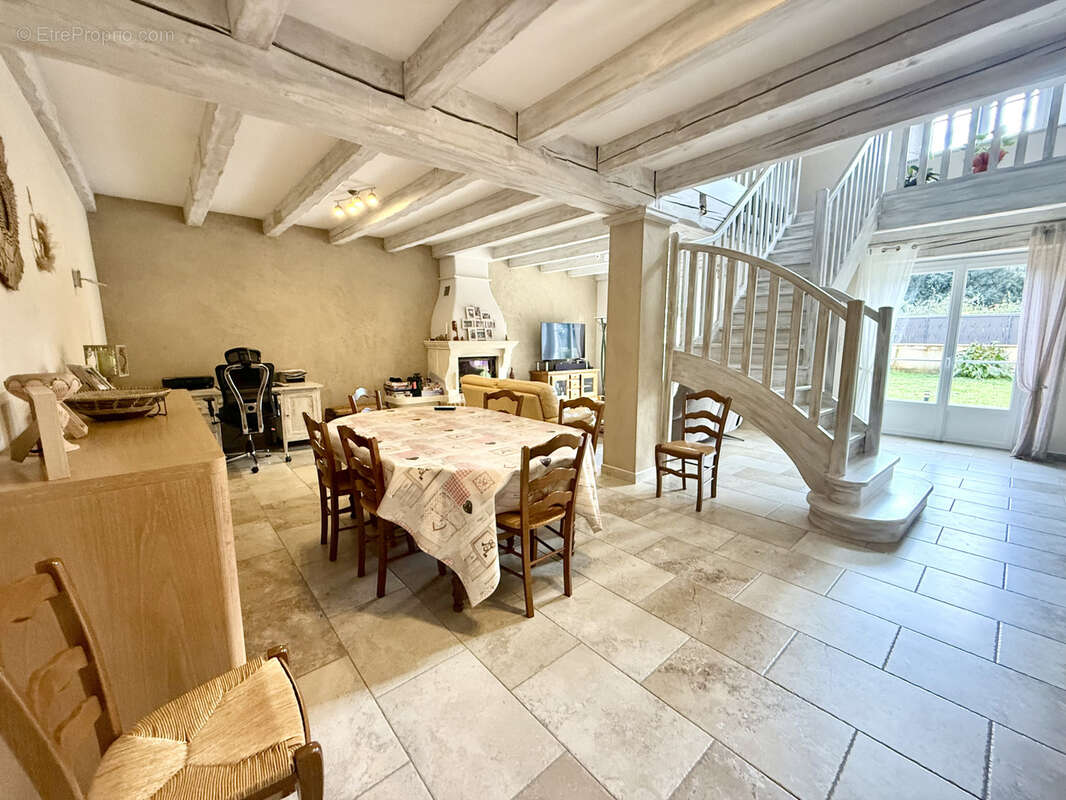 Maison à PIERRELATTE