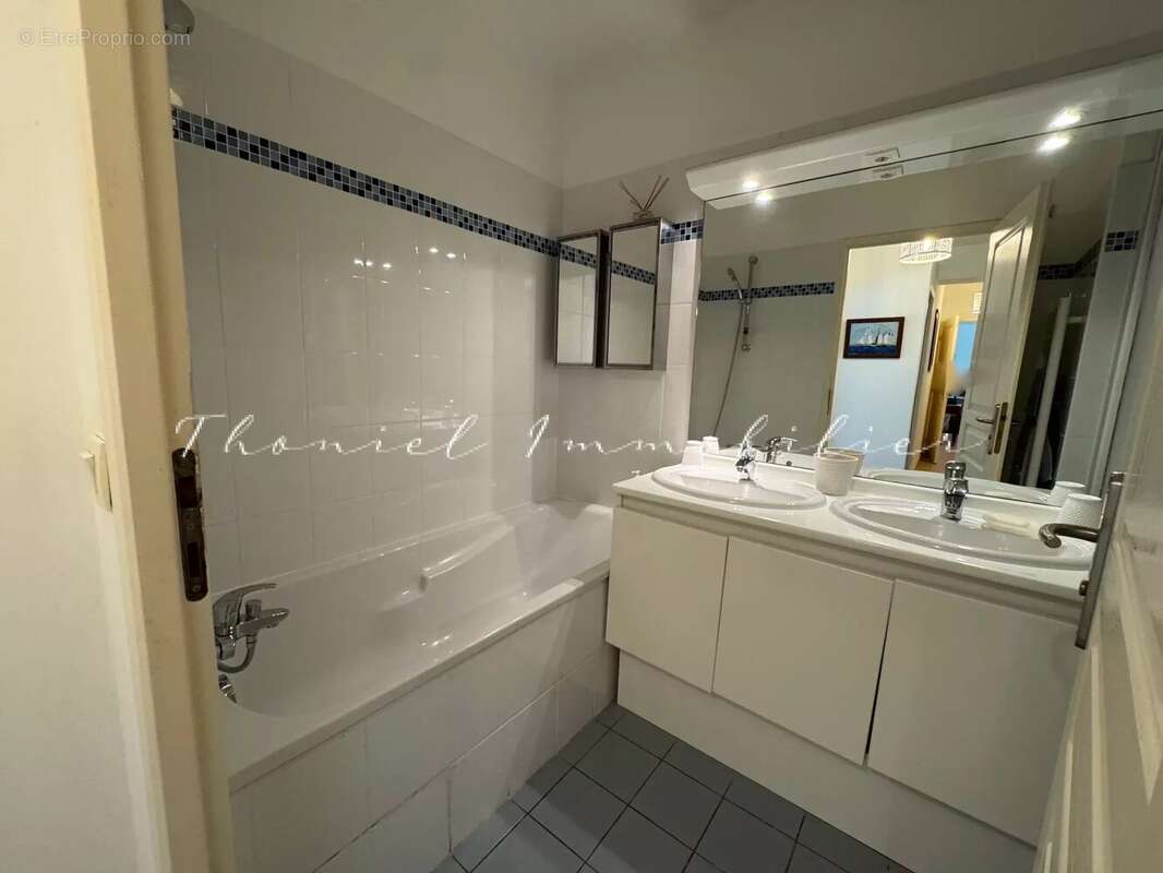 Appartement à GASSIN