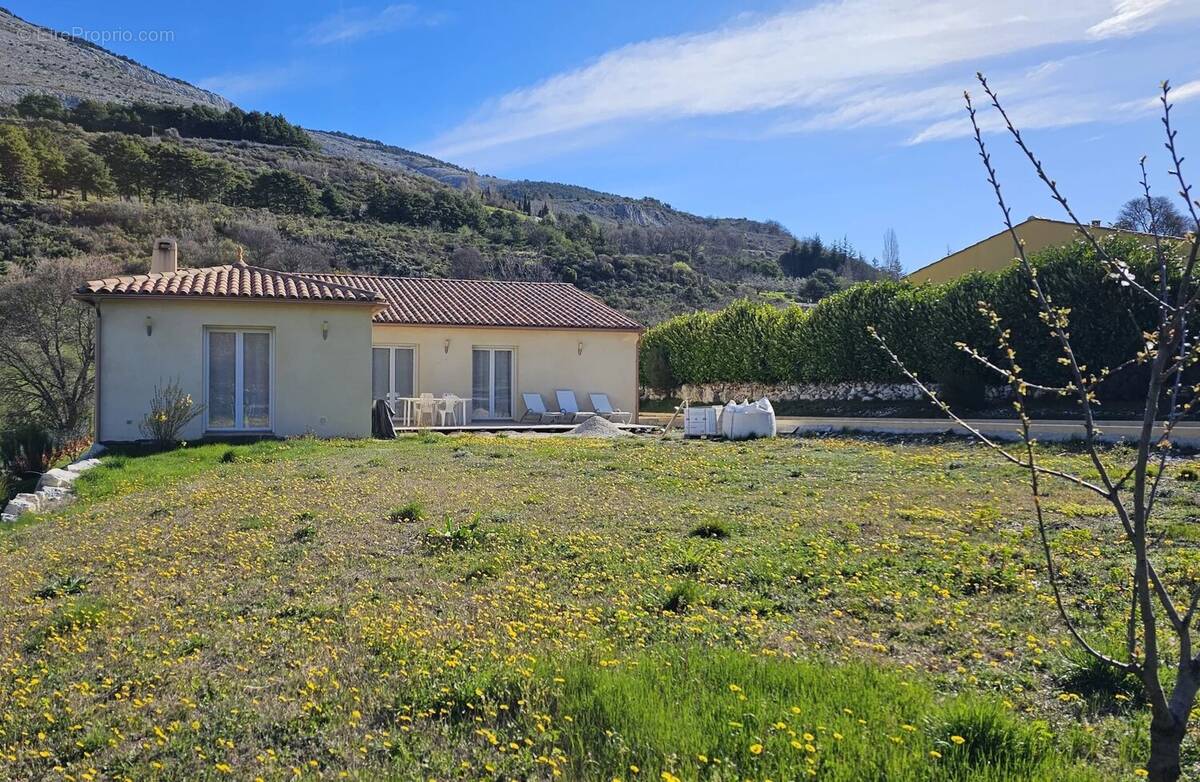 Maison à ESCRAGNOLLES