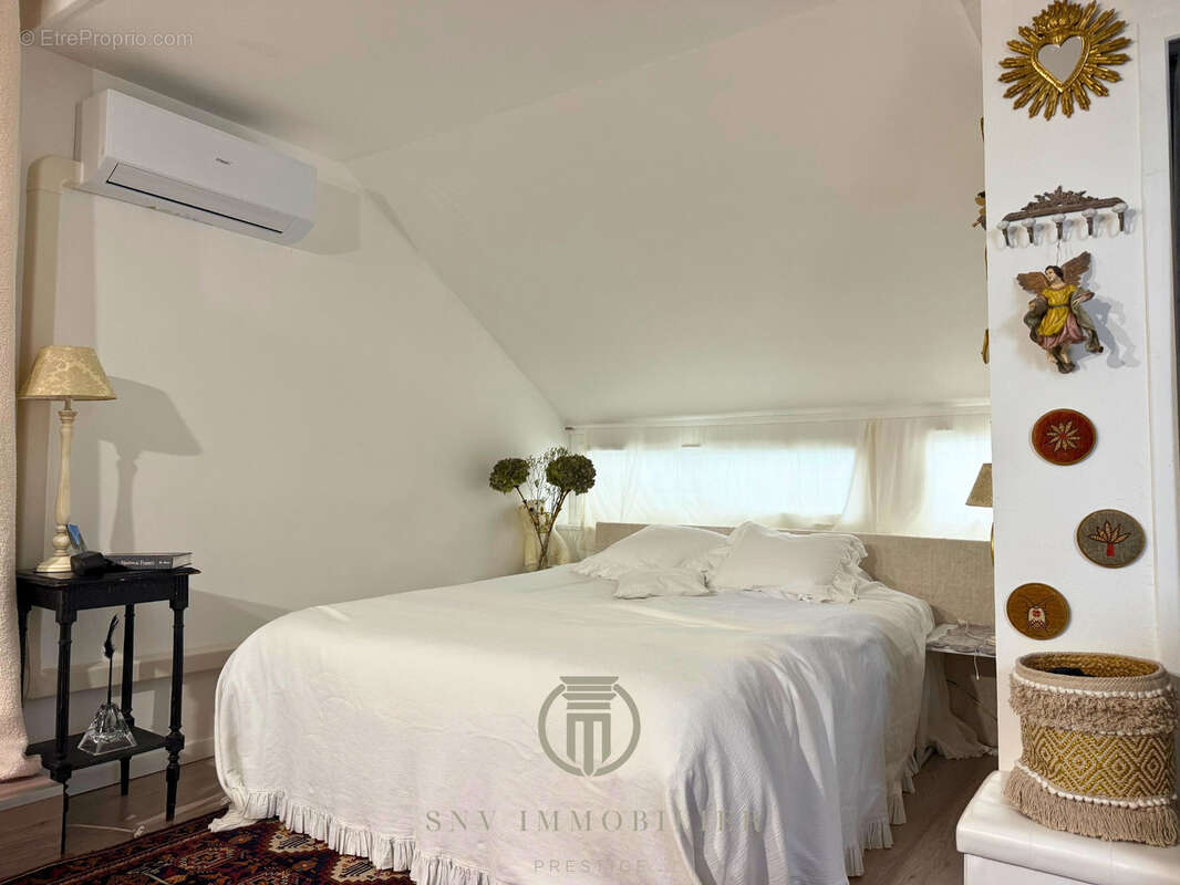 Appartement à MONTCEAU-LES-MINES