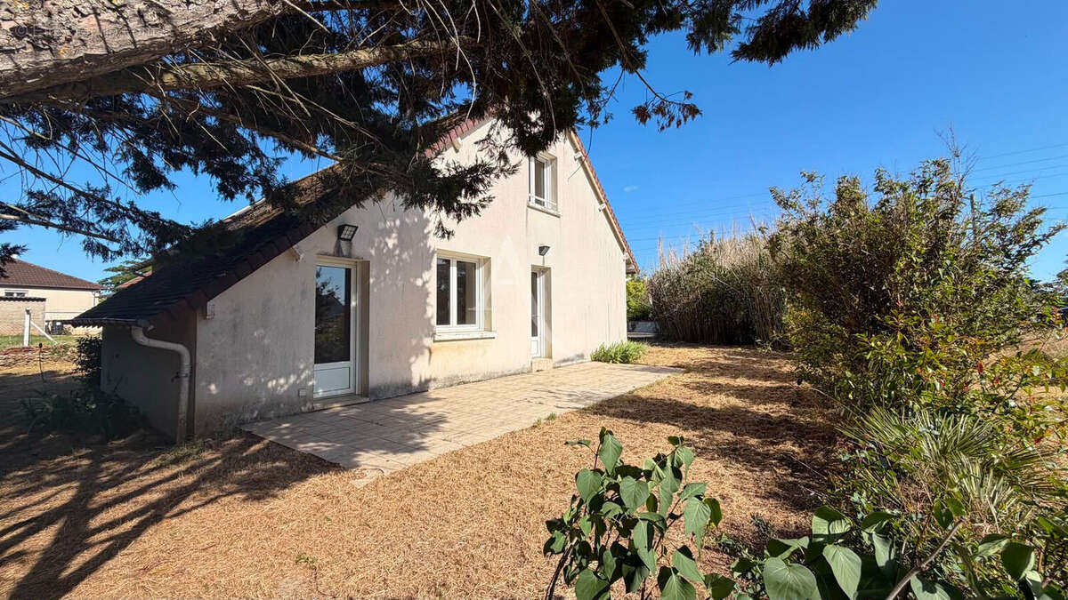 Maison à VINEUIL