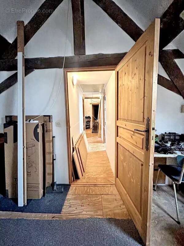 Maison à BELLENAVES