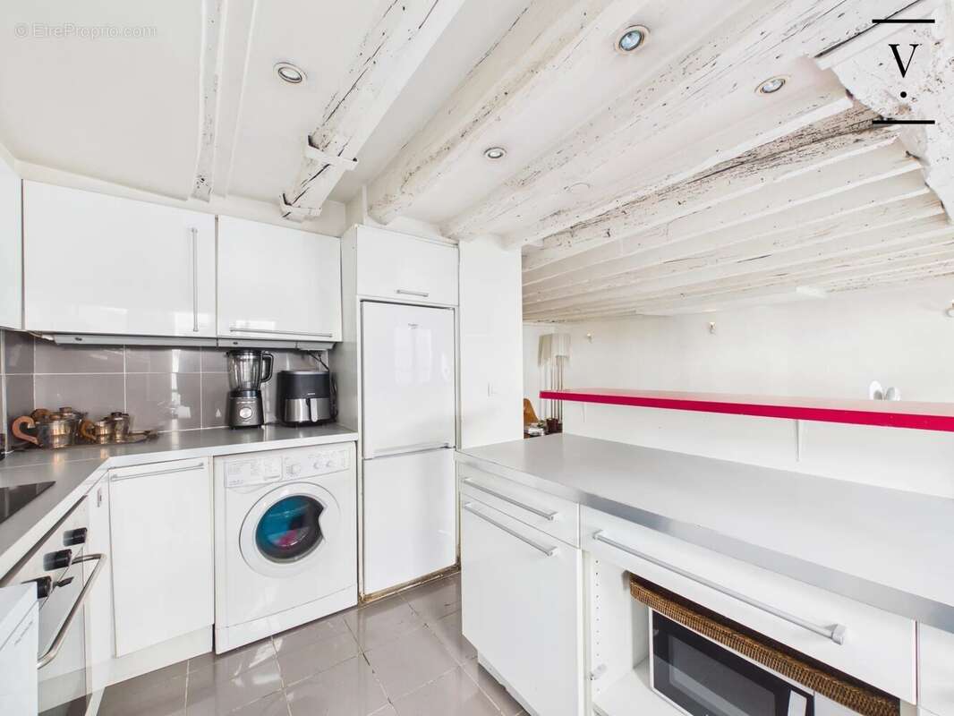 Appartement à PARIS-3E
