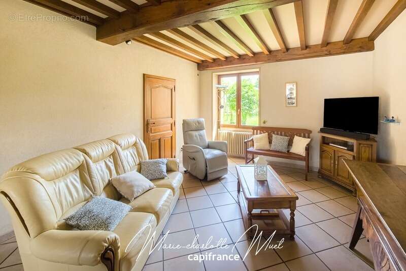 Maison à PONT-DE-VAUX