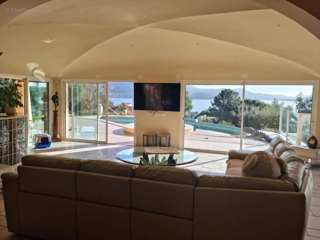Maison à PORTO-VECCHIO