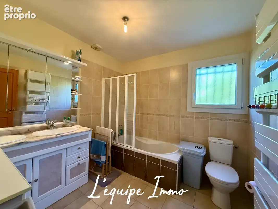 Maison familiale de 204 m2   Piscine   Environnement naturel privilégié - photo 14