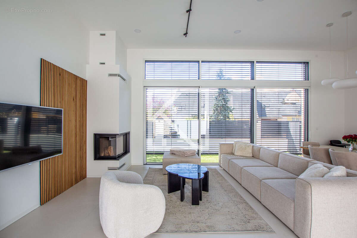 Maison à SAINT-BARTHELEMY-D&#039;ANJOU