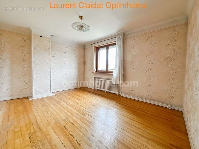 Maison à SAINT-QUENTIN