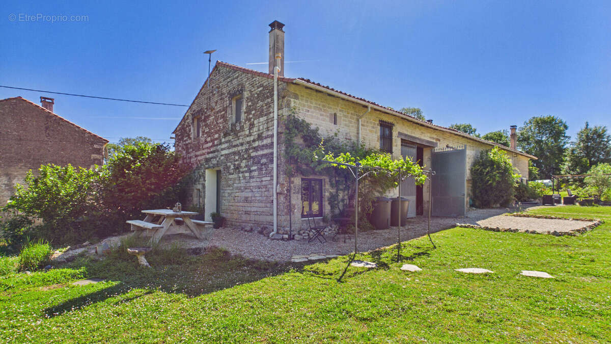 Maison à HANC