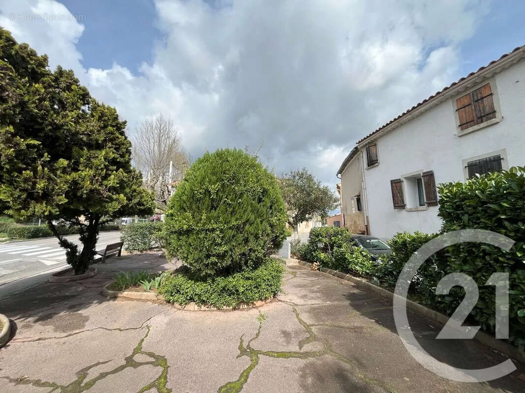 Appartement à SOLLIES-PONT