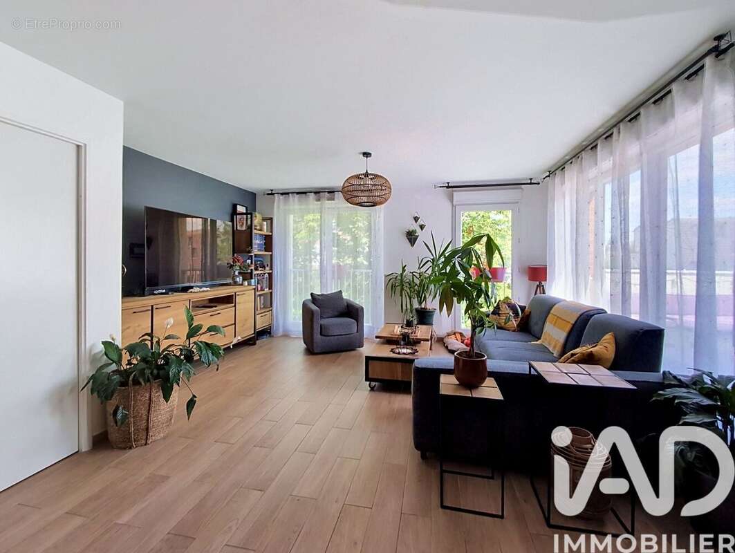 Appartement 90 m² à Neuilly-Sur-Marne  - photo 3