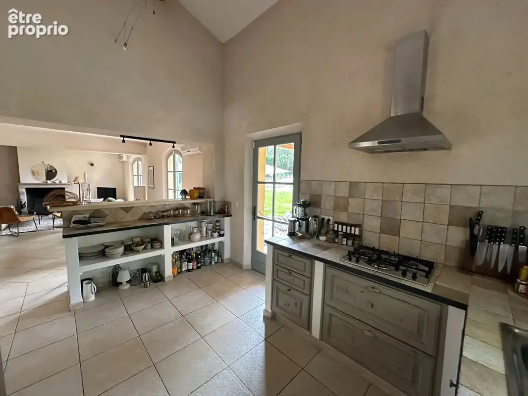 Vente Aix nord  proche Venelles LC Gestion vous propose une maison individuelle traditionnelle de 178m² sur 1800m² de terrain av - photo 13