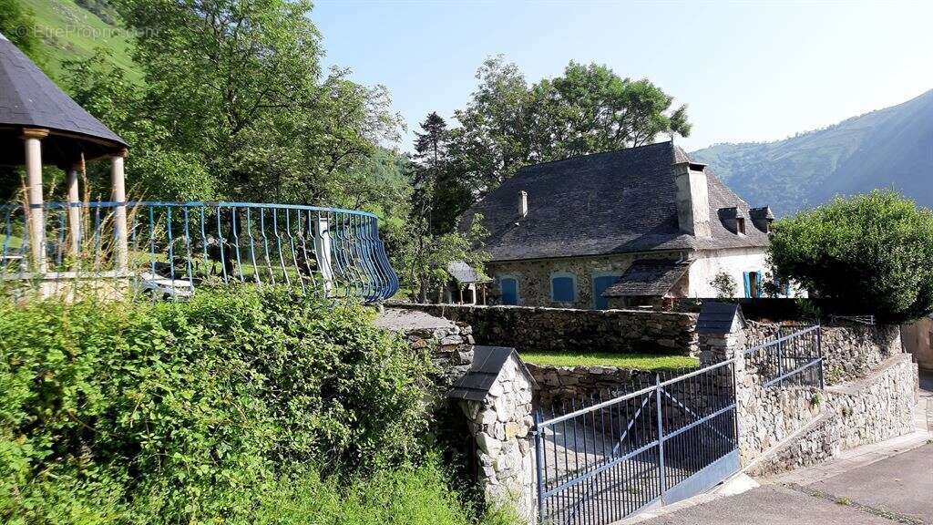 Maison à GERE-BELESTEN