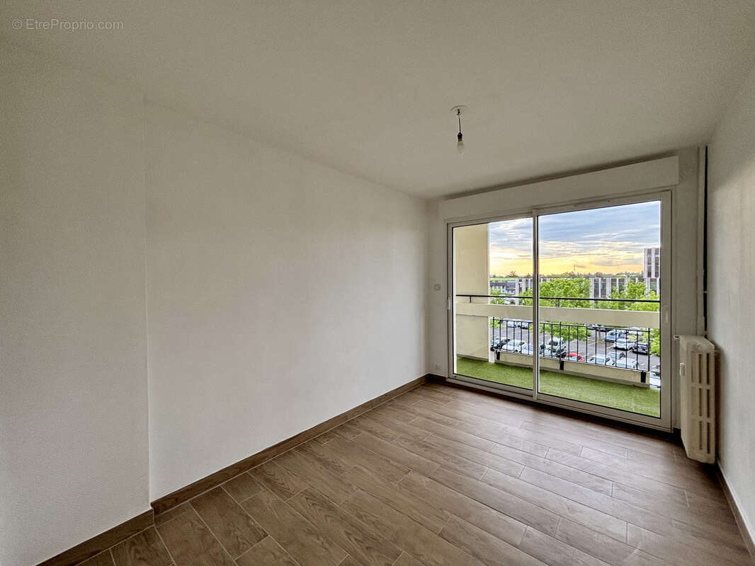 Appartement de 65m2 + parking + cave - photo 8