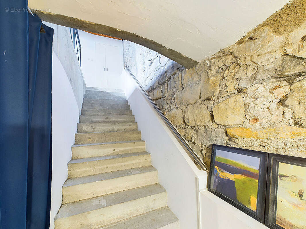 Loft de 245m²  sur 3 plateaux d'ans une ancienne filature  sur parcelle de 900m² situe a villeneuve de berg 07170 - photo 14