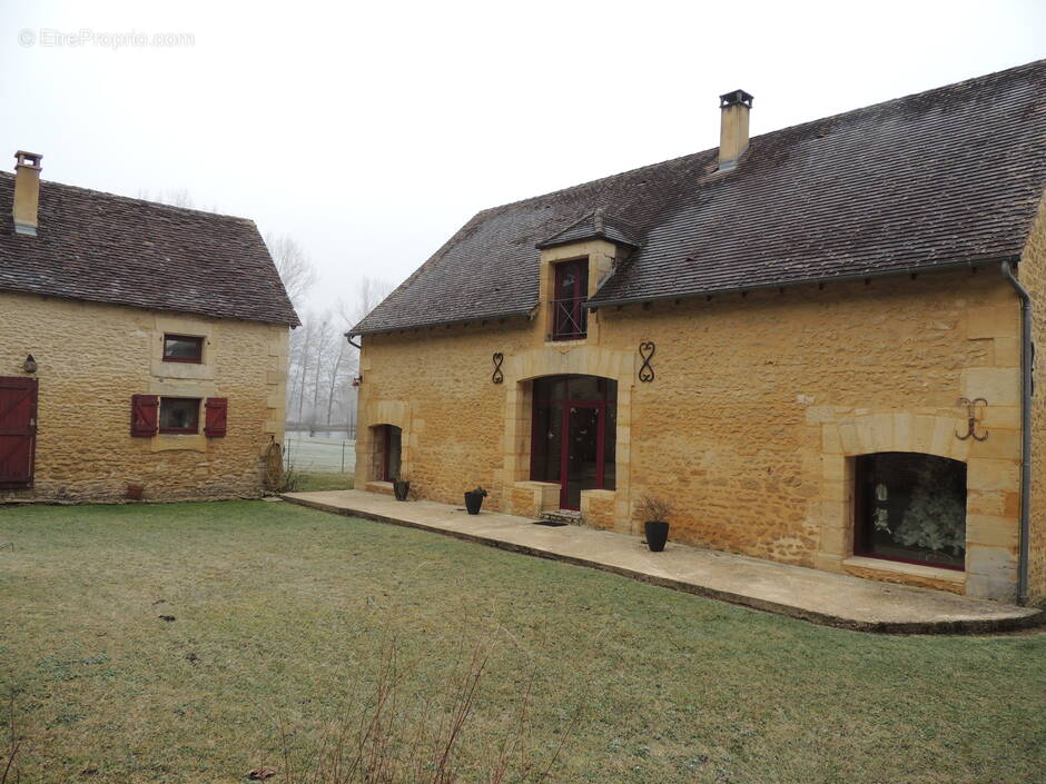 Maison à ROUFFIGNAC-SAINT-CERNIN-DE-REILHAC