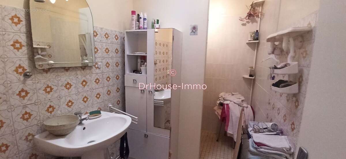 Commerce à SAINT-PIERRE-D&#039;AURILLAC