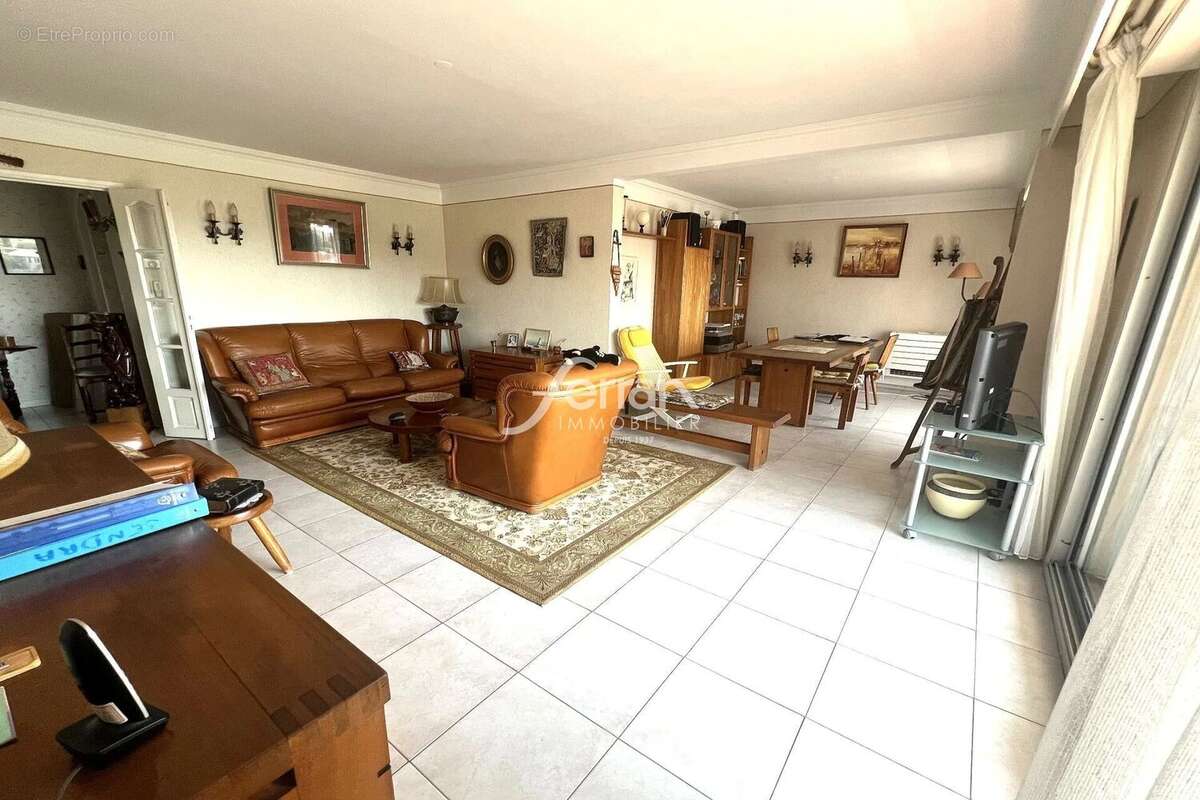 Appartement 88 m² à Draguignan  - photo 2