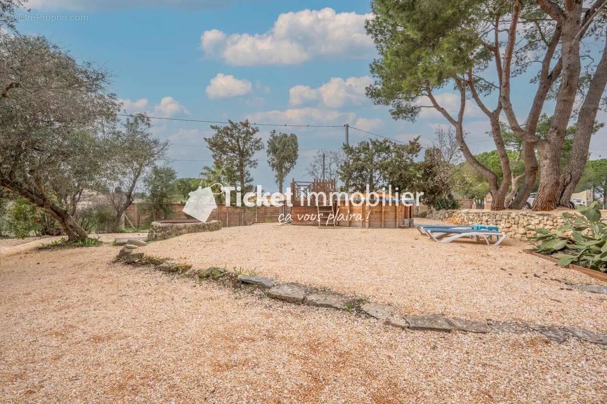 Maison à CUXAC-D&#039;AUDE