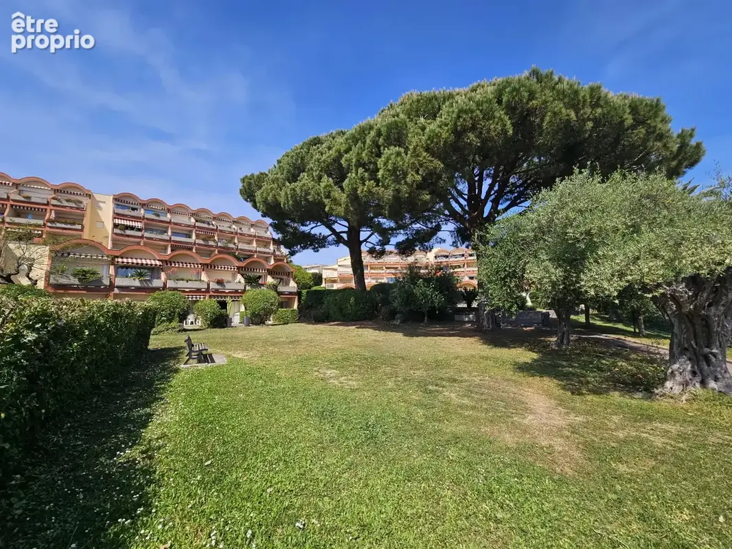Magnifique appartement 2P en rez-de-jardin, 06600 Antibes "La Fontonne" - photo 4