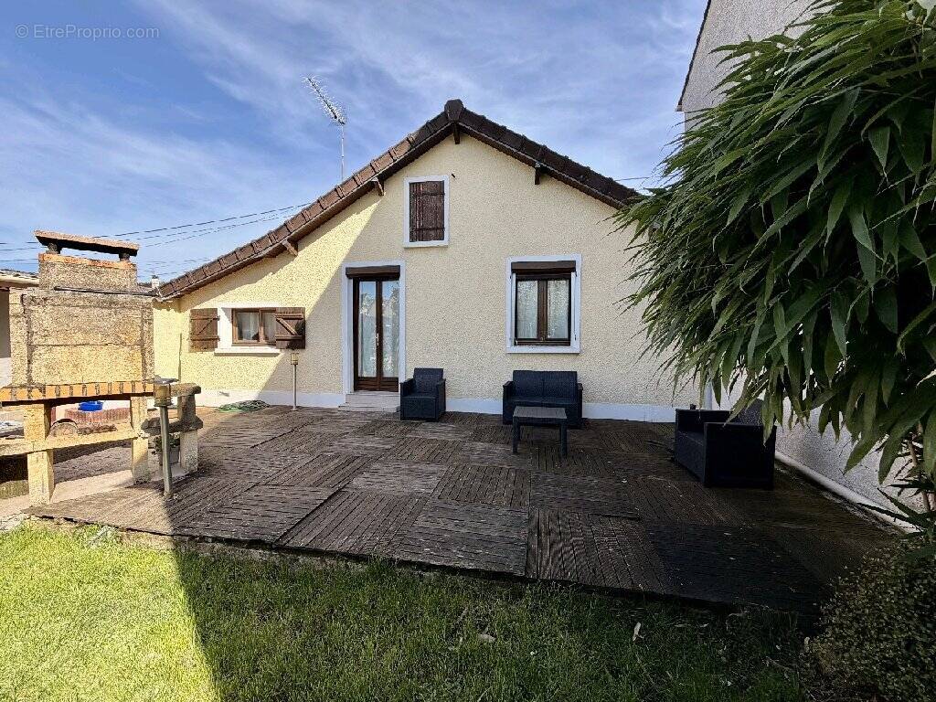 Maison à TREMBLAY-EN-FRANCE