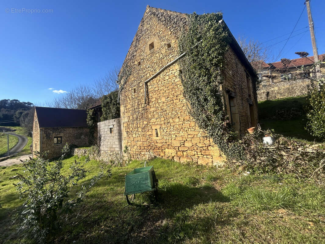 Maison à CALVIAC-EN-PERIGORD