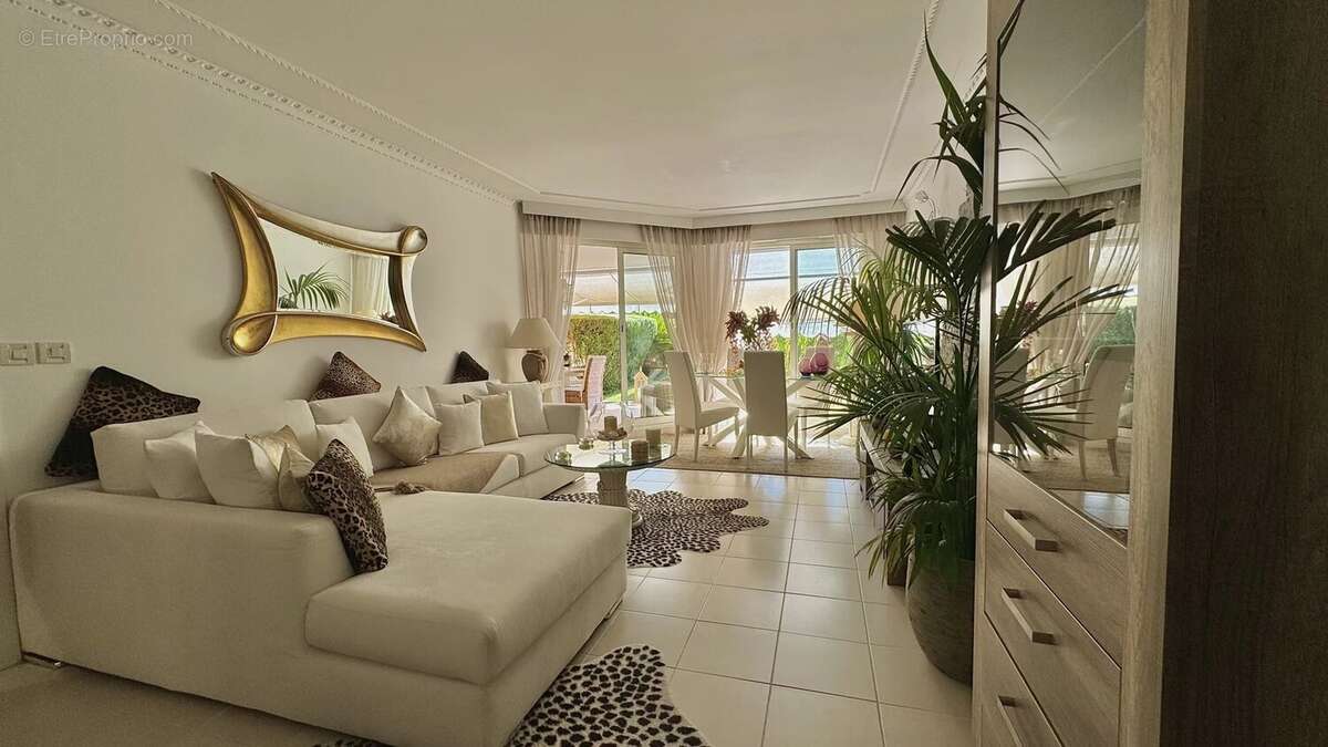 Appartement à ROQUEBRUNE-CAP-MARTIN