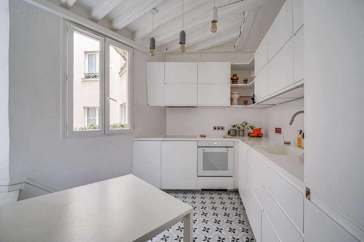Appartement à PARIS-2E