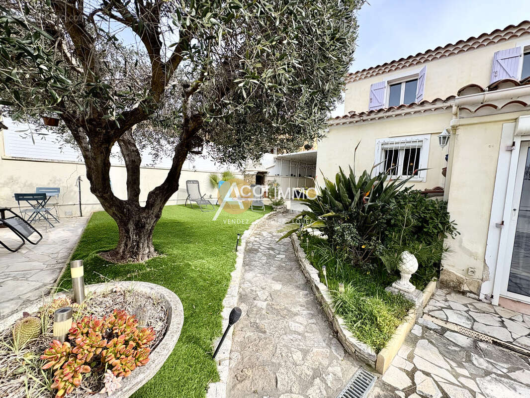 Maison à SIX-FOURS-LES-PLAGES