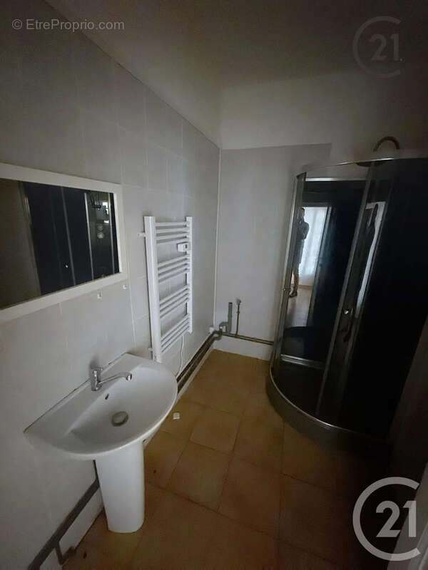 Maison à CHEMILLY-SUR-YONNE