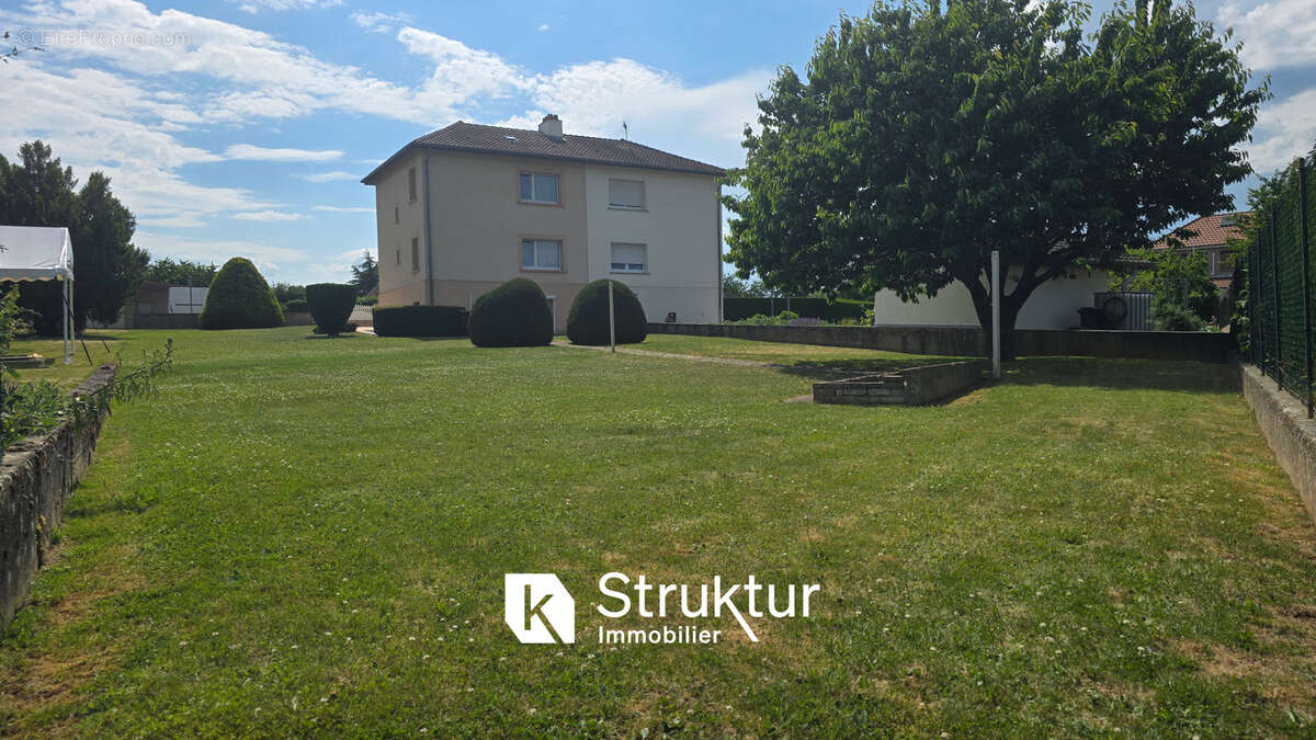 Maison 126 m² à Tressange  - photo 2