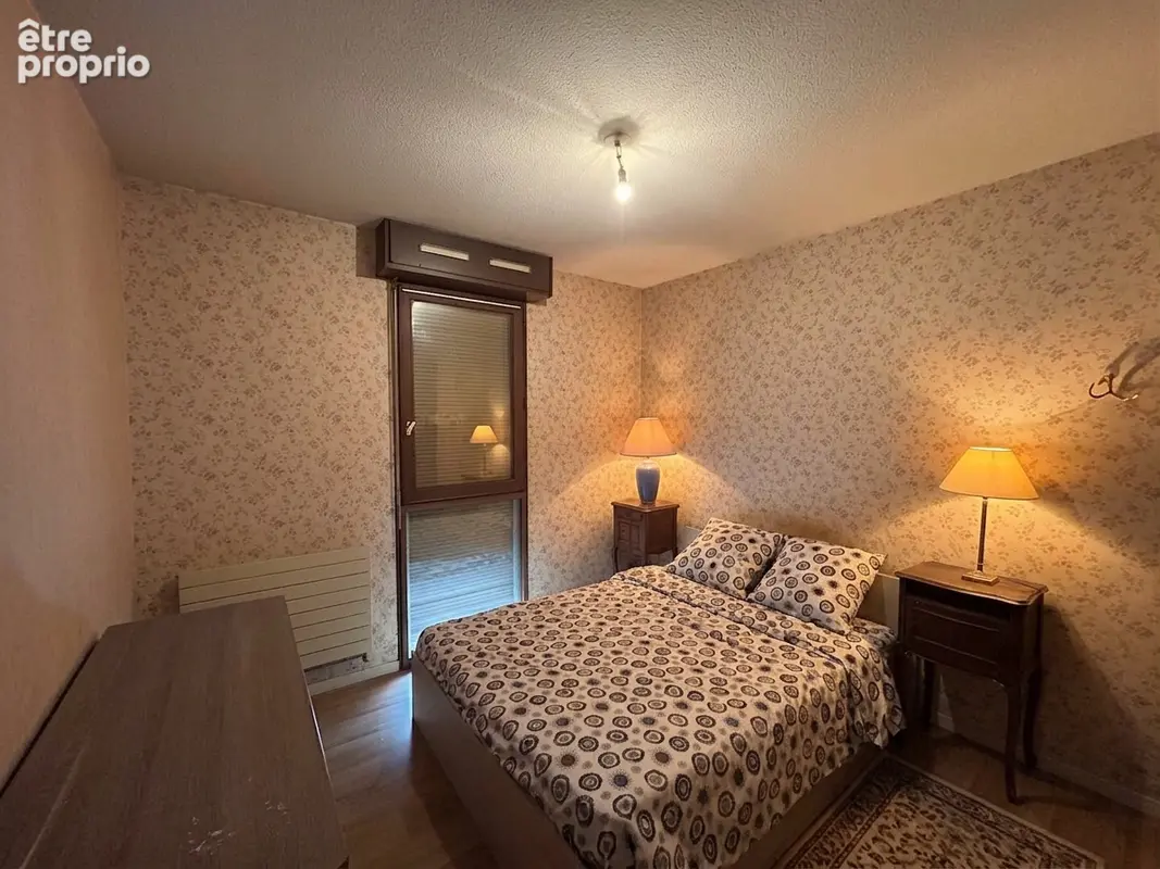 FIGEAC - Idéal Investisseur ! Appartement T2 de 47 m² vendu loué avec cave et parking privatif - photo 2