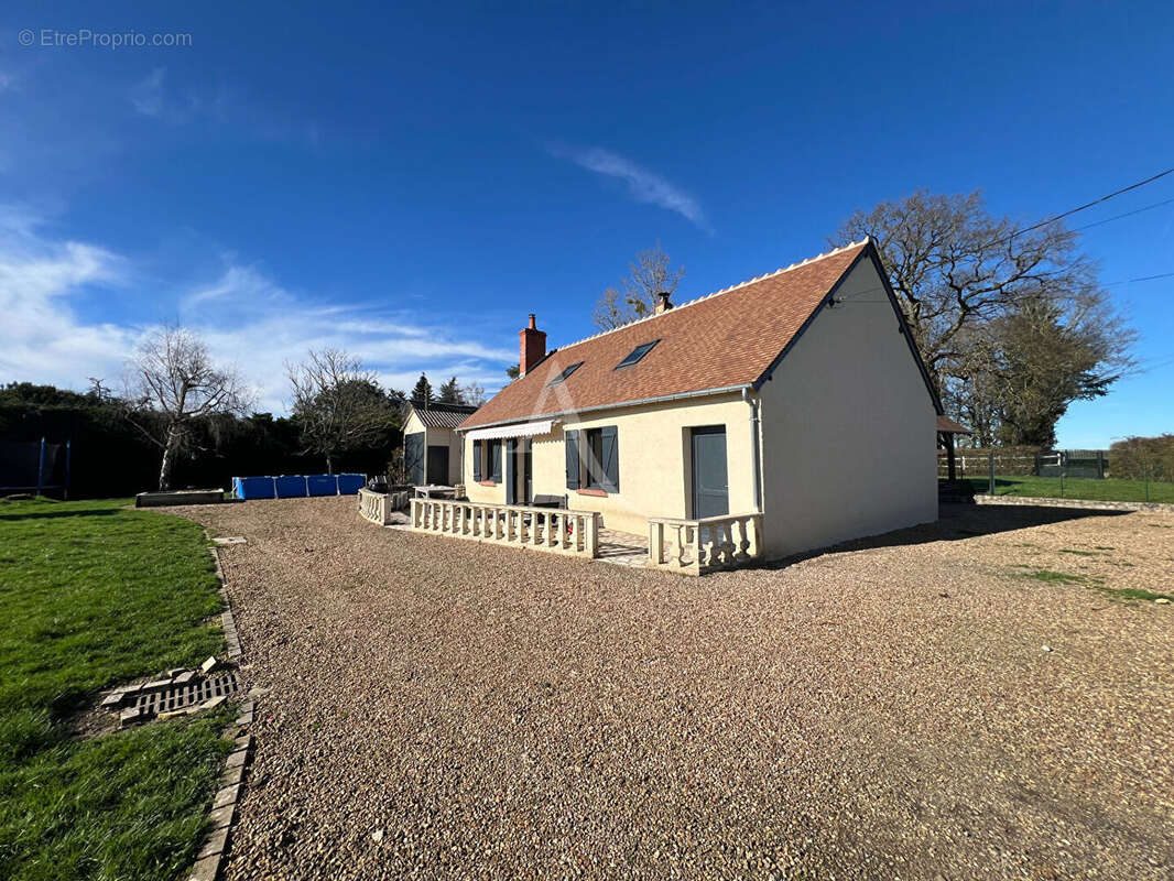 Maison à PONTLEVOY